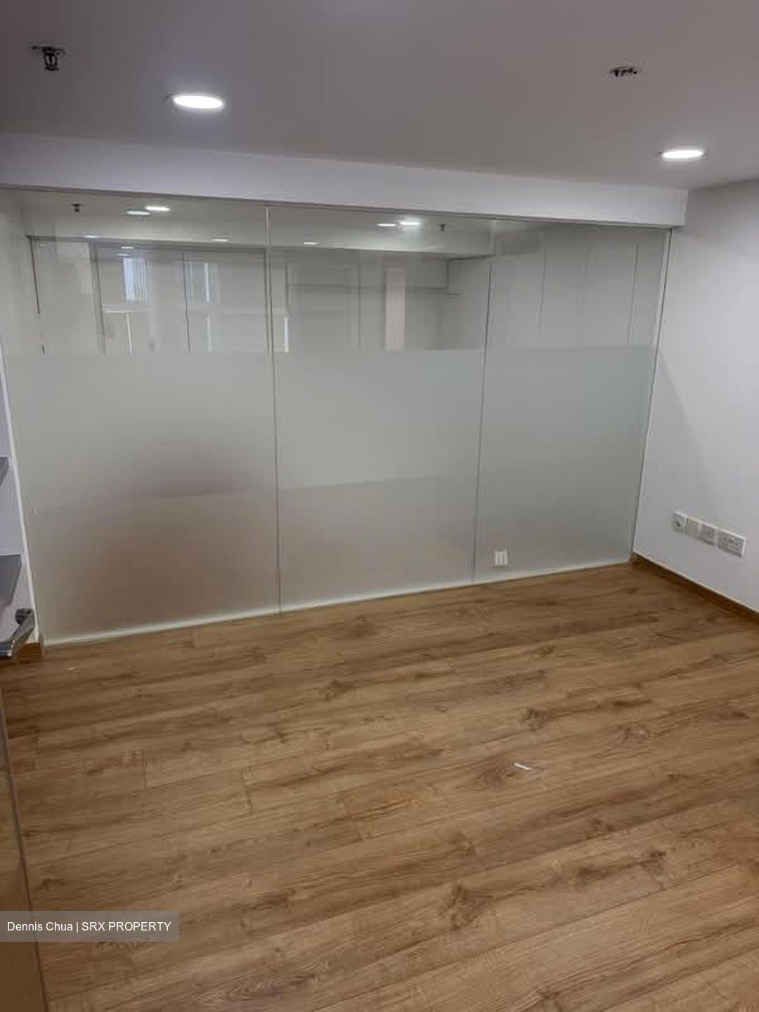 The Central (D1), Office #581717191